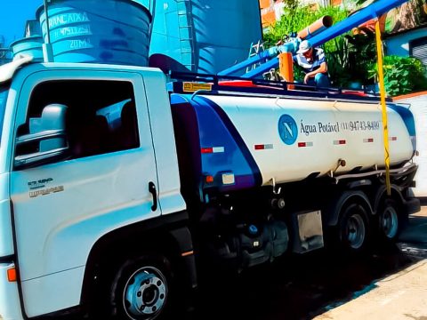 Caminhão Pipa para Encher Caixa d’Água